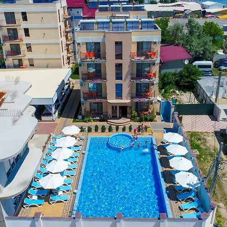 Hotel Grand More Zatoka Luaran gambar