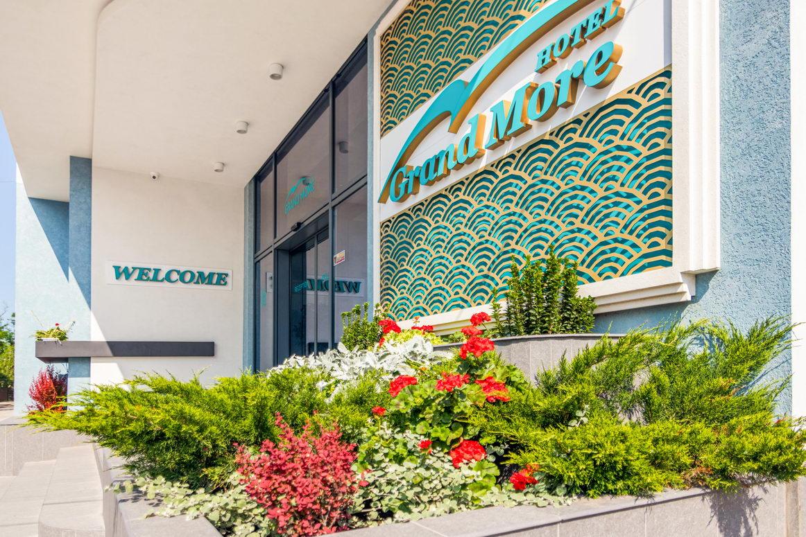 Hotel Grand More Zatoka Luaran gambar