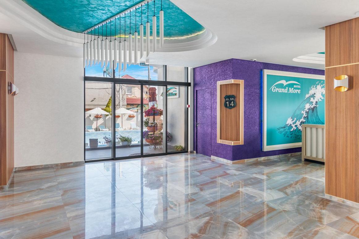 Hotel Grand More Zatoka Luaran gambar