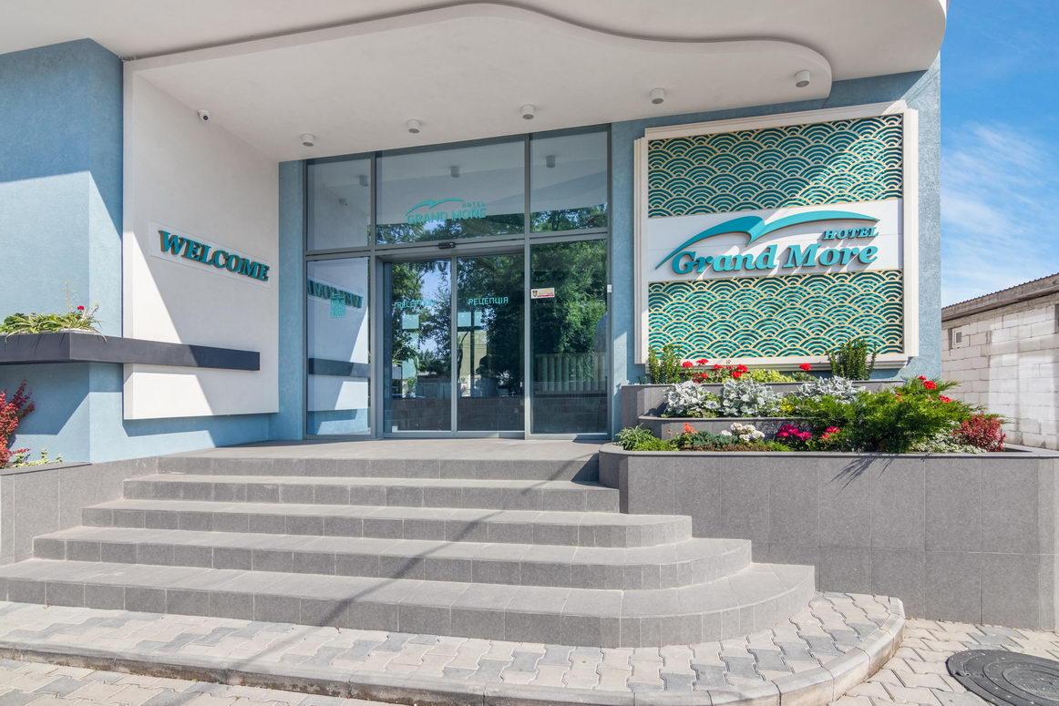 Hotel Grand More Zatoka Luaran gambar
